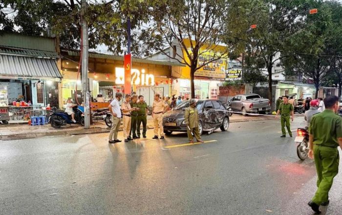 Vụ tai nạn đã khiến 1 người tử vong, một người bị thương và nhiều phương tiện hư hỏng.