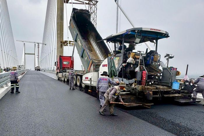 Công tác thảm nhựa dự kiến kéo dài đến 21/9.