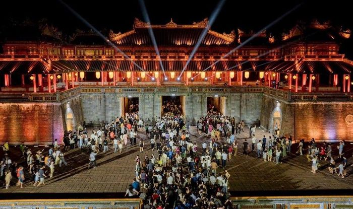 TP. Huế sẽ tổ chức các hoạt động ban đêm để phục vụ du khách và phát triển kinh tế đêm.