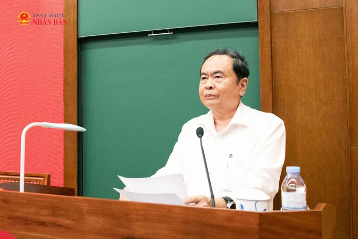 Chủ tịch Quốc hội Trần Thanh Mẫn truyền đạt chuyên đề về đổi mới tư duy xây dựng thể chế