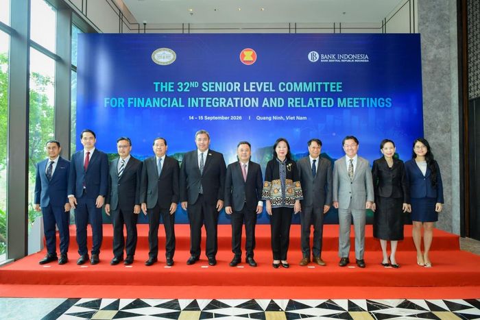 Trường đoàn các nước ASEAN chụp hình lưu niệm tại Hội nghị