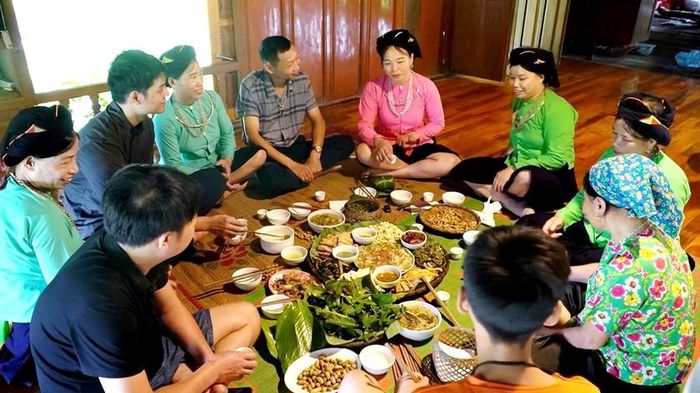 Ẩm thực của đồng bào Tày Lâm Thượng thể hiện sự tinh tế, khéo léo. Ảnh: Trọng Bảo