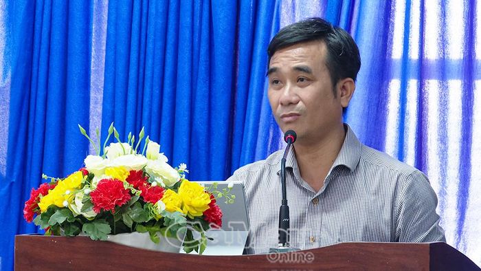 Phó Giám đốc Sở Nông nghiệp và Môi trường Phạm Văn Mười phát biểu tại hội nghị.