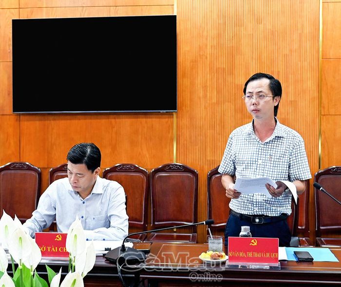 Ông Lý Vỹ Triều Dương, Phó Giám đốc Sở Văn hoá, Thể thao và Du lịch phân tích, từ nay đến cuối năm, Cà Mau sẽ tổ chức và tham gia các hoạt động, sự kiện lớn, có khả năng thu hút lượng lớn khách du lịch, qua đó góp phần thúc đẩy tăng trưởng dịch vụ, thương mại.