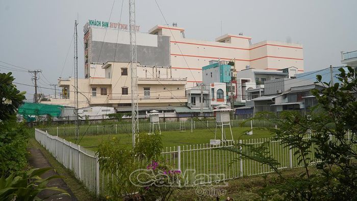Trạm Khí tượng Thuỷ văn Cà Mau vẫn đang theo dõi, giám sát hiện tượng để có những đánh giá kịp thời cho người dân.