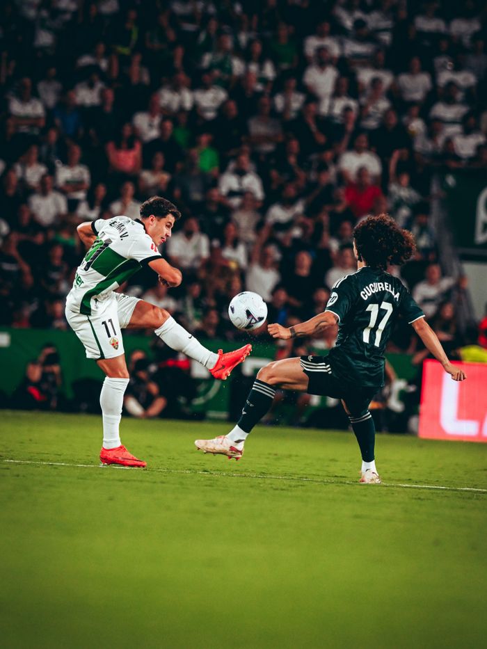 Elche sau đó có hai bàn thắng gỡ hòa ở những phút cuối hiệp hai