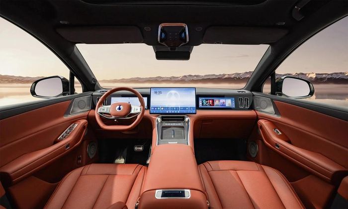 SUV điện Denza N8L có tầm hoạt động gần 1.000 km. (Ảnh: Denza)