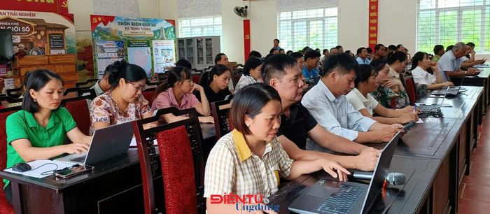 Quang cảnh buổi tập huấn.