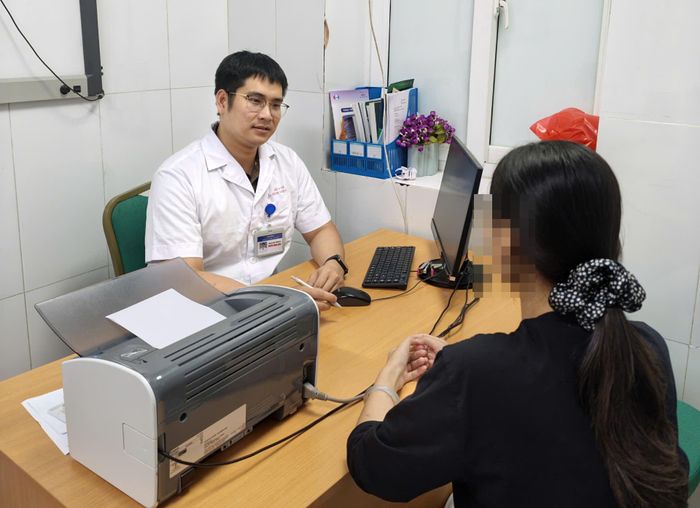 Mỗi người bệnh, mỗi câu chuyện lại mang đến cho BS Quân một góc nhìn mới về “khoảng trống” con người.