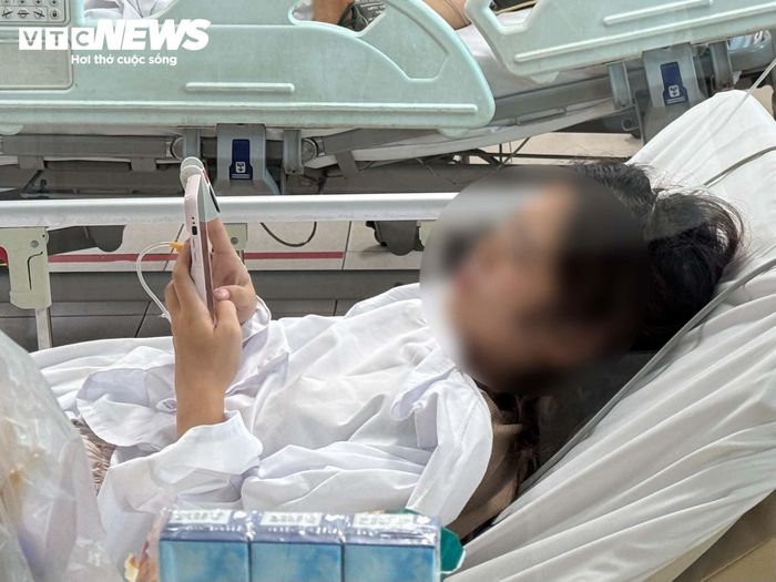 Bệnh nhân trong vụ cháy nhà đang điều trị tại Bệnh viện Quân y 354.