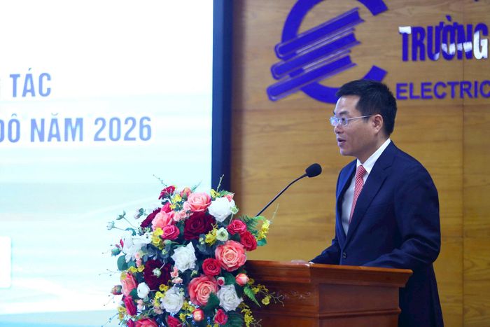 PGS.TS Nguyễn Lê Cường, Phó Hiệu trưởng Trường Đại học Điện lực phát biểu tại lễ phát động cuộc thi. Ảnh: Lê Khánh
