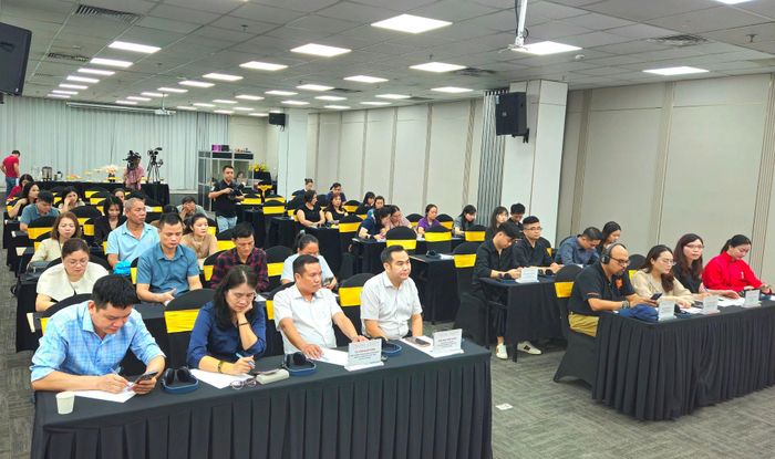 Quang cảnh buổi tập huấn chuyển đổi sinh kế ngày 16-9 tại phường Hà Đông. Ảnh: Ánh Dương