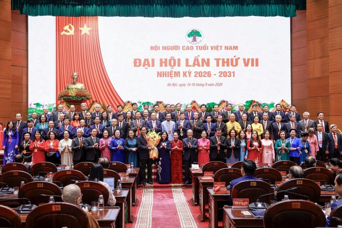 Ban Chấp hành Trung ương Hội Người cao tuổi Việt Nam khóa VII, nhiệm kỳ 2026-2031 ra mắt Đại hội. Ảnh: Quang Vinh