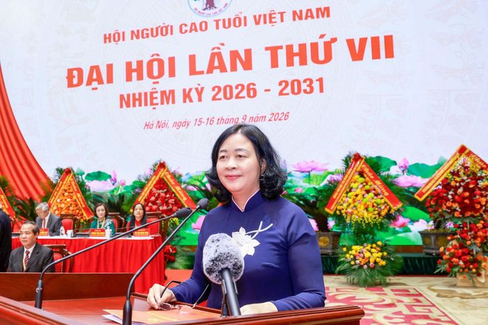 Chủ tịch Ủy ban Trung ương MTTQ Việt Nam Bùi Thị Minh Hoài phát biểu tại đại hội. Ảnh: Quang Vinh