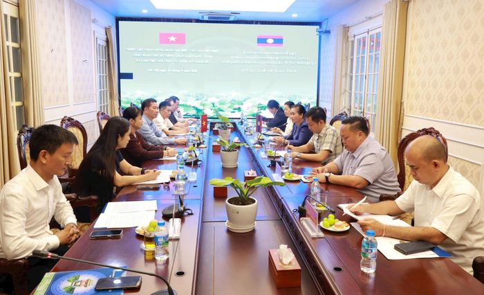 Quang cảnh buổi làm việc. Ảnh: NA.