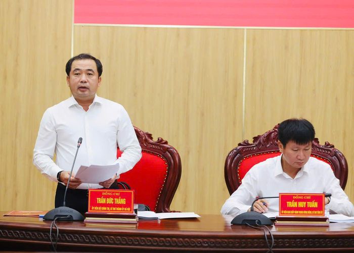 Ủy viên Bộ Chính trị, Bí thư Thành ủy Hà Nội Trần Đức Thắng, Trưởng đoàn Kiểm tra, giám sát phát biểu kết luận. Ảnh: Đức Lam