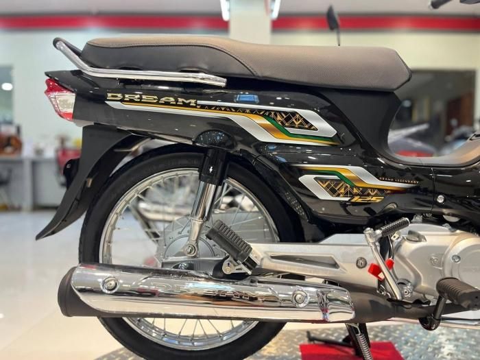 Honda Dream mới tiếp tục sử dụng động cơ 4 thì, xi-lanh đơn