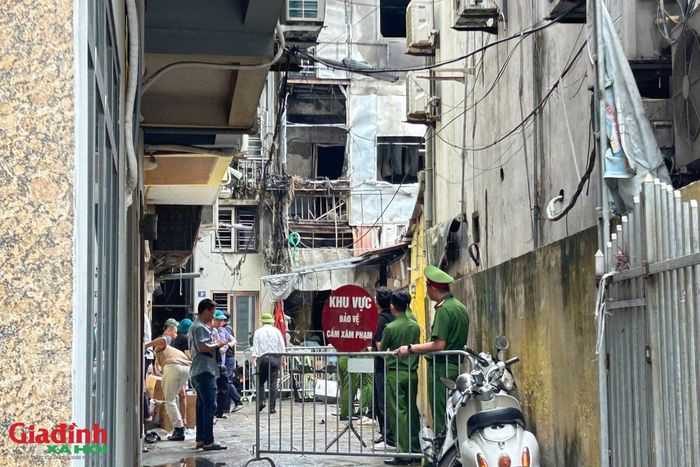 Ngôi nhà bị cháy cao 4 tầng, diện tích sàn khoảng 60m2.