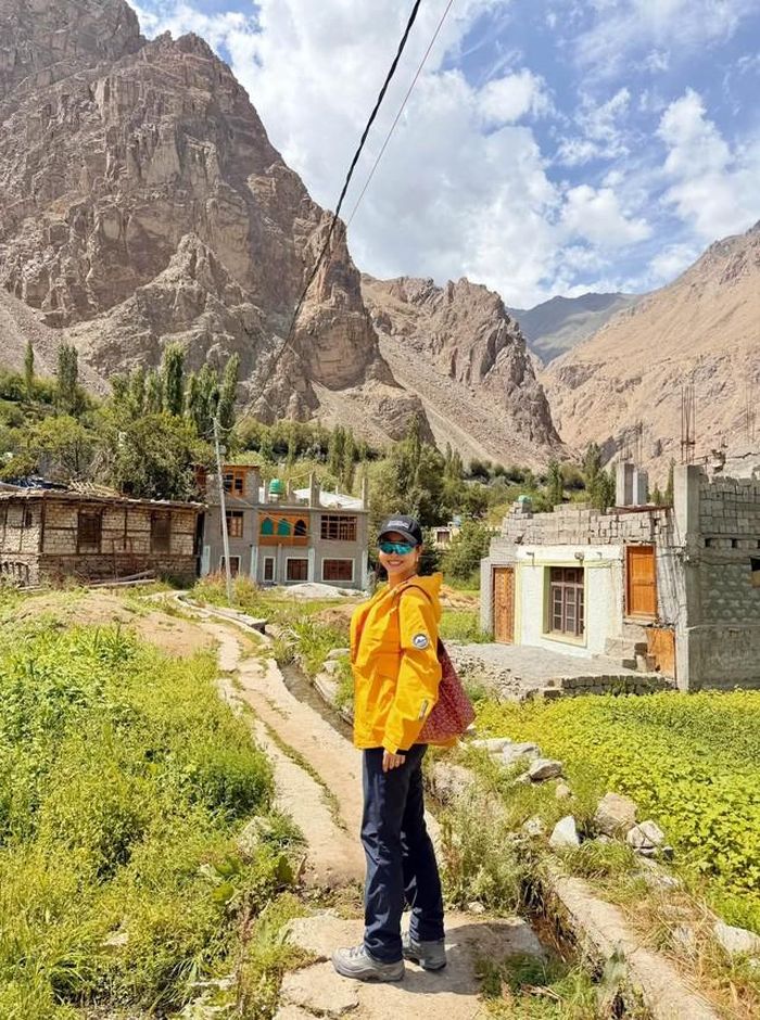Người đẹp cho rằng Ladakh không phải nơi dành cho sự vội vàng. Nếu chỉ cố gắng đi thật nhiều điểm, chụp thật nhiều ảnh rồi trở về, du khách có thể bỏ lỡ những vẻ đẹp nằm giữa các điểm đến. Qua hành trình này, cô nhận ra một chuyến đi tốt không nhất thiết phải có quá nhiều địa điểm trong lịch trình mà quan trọng là được sắp xếp đủ hợp lý để người trải nghiệm không phải quá lo lắng về những vấn đề phía sau.