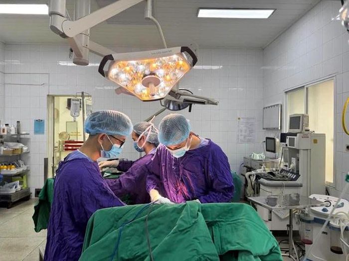 Phẫu thuật lấy nhân đệm đơn thuần được thực hiện cho bệnh nhân theo chỉ định của bác sĩ. (Ảnh: BVCC).