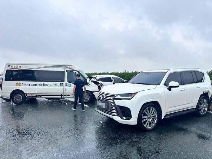 Hiện trường vụ tai nạn. Ảnh: Cục CSGT.