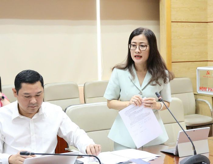 Bà Trần Thị Trang - Vụ trưởng Vụ BHYT phát biểu. Ảnh: Trần Minh