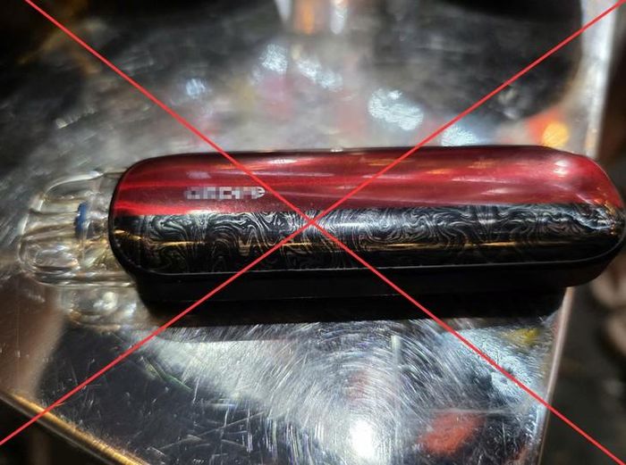 Đáng lo ngại, trên thị trường còn xuất hiện các loại thuốc lá điện tử không rõ nguồn gốc, có thể bị pha trộn các chất kích thích hoặc chất ma túy - (ảnh Nhật Tân).