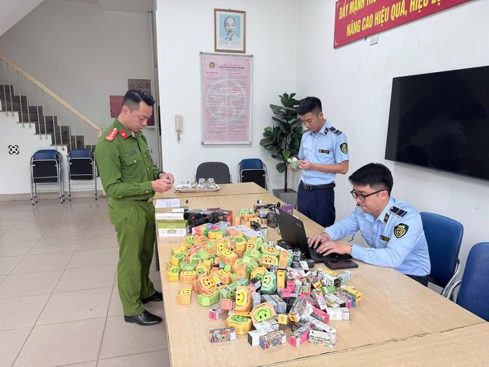 Chi cục QLTT Hà Nội đã cụ thể hóa nhiệm vụ 6 tháng cuối năm thành 4 mũi nhọn mang tính đột phá. Ảnh: Chi Cục QLTT Hà Nội cung cấp