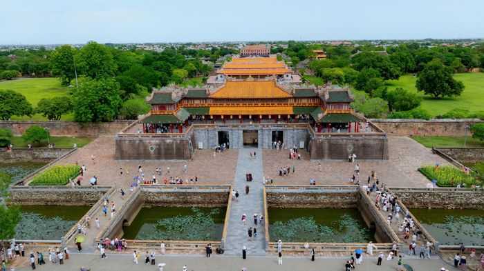 Huế sở hữu lợi thế về di sản, văn hóa, cảnh quan. Ảnh: Đ.H.