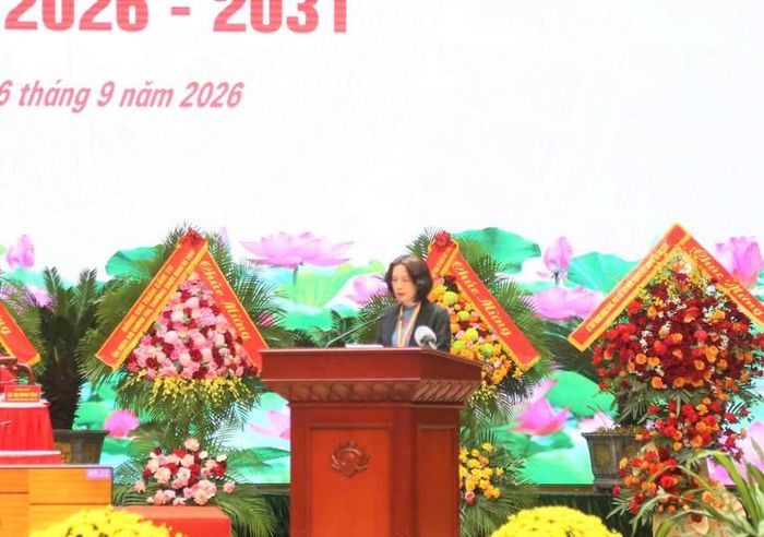 PGS.TS Nguyễn Thị Liên Hương, Thứ trưởng Bộ Y tế tham luận tại phiên trọng thể Đại hội đại biểu toàn quốc Hội Người cao tuổi Việt Nam lần thứ VII, nhiệm kỳ 2026-2031. Ảnh: PV