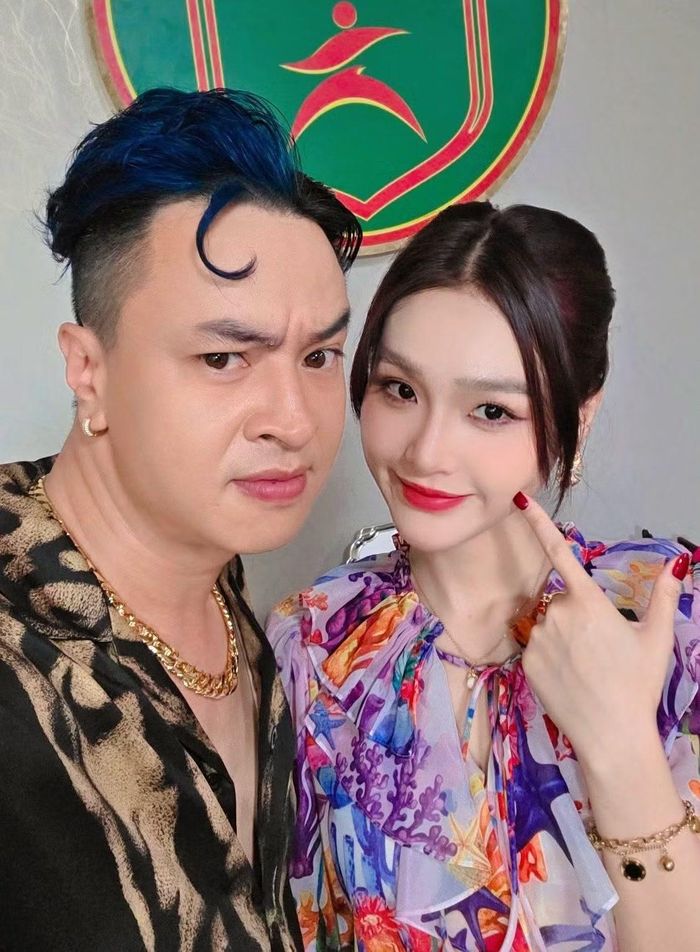 Cù Thị Trà, Lý Chí Huy được khen diễn xuất tự nhiên.