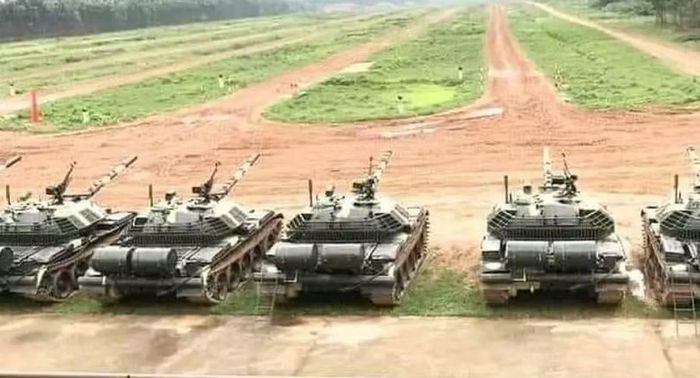 Khả năng bảo vệ cũng được chú trọng. Xe tăng T-54M3 được bổ sung giáp phản ứng nổ trên thân và tháp pháo, cùng một số cấu phần giáp bổ sung khác.