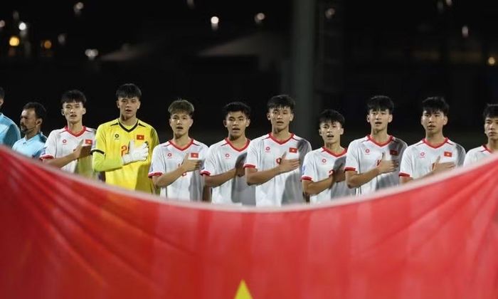 U17 Việt Nam bước vào tập luyện, sẵn sàng chinh phục kỳ World Cup lịch sử (Ảnh: VFF)