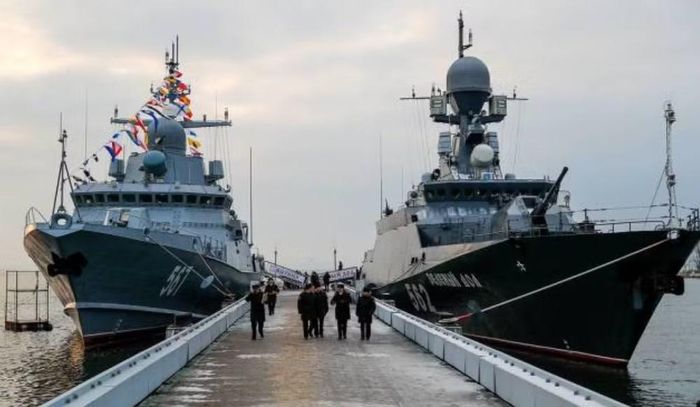 2 cái tên chiến hạm được nhắc đến là Zelenodolsk và Kazanets. Hạm đội Baltic hiện vận hành 6 tàu thuộc lớp này.