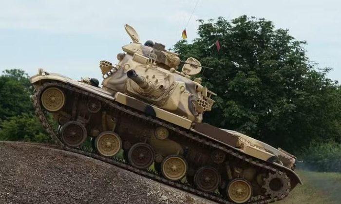 M48A3 trở thành xe tăng chủ lực của Lục quân và Thủy quân lục chiến Mỹ tại Đông Nam Á. Biến thể này sử dụng động cơ diesel AVDS-1790 công suất 750 mã lực, pháo 90 mm M41 và mang 62 viên đạn.