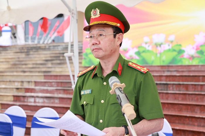 Đồng chí Đại tá Thân Văn Duy, Phó Giám đốc Công an tỉnh Bắc Ninh, Trung đoàn trưởng Trung đoàn Cảnh sát Cơ động dự bị chiến đấu năm 2026 phát biểu chỉ đạo. Ảnh Quang Vinh.