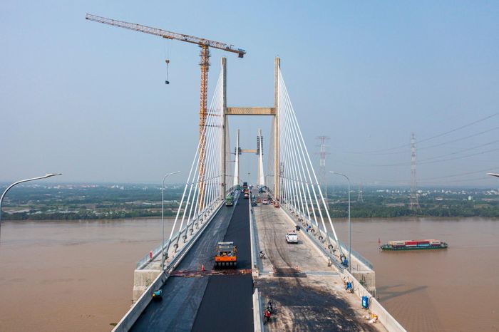  Theo ông Phan Văn Quân, Giám đốc Dự án J3-1 thi công cầu Phước Khánh, Phó giám đốc CTCP Xây dựng hạ tầng Bắc Trung Nam, đến nay gói thầu đã đạt khoảng hơn 96% khối lượng. Mục tiêu của nhà thầu là hoàn thành toàn bộ trong tháng 9. 