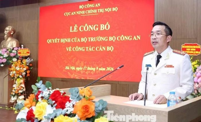  Đại tá Nguyễn Đại Đồng phát biểu nhận nhiệm vụ. Ảnh: K.H