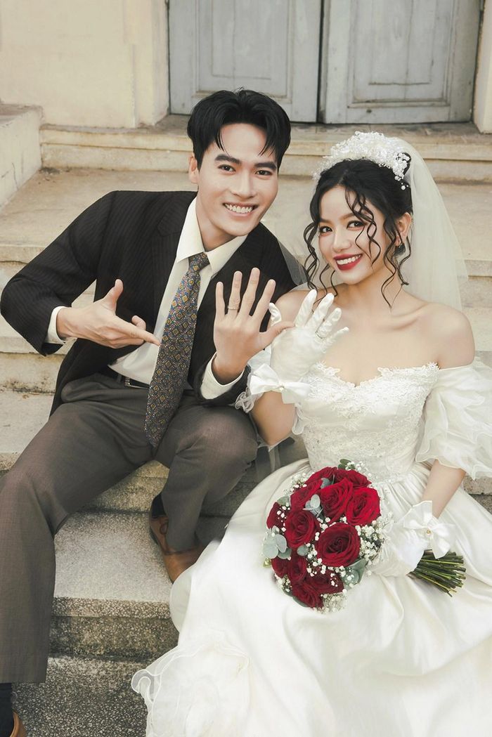 Với Võ Tấn Phát và Lê Hạ Anh, phim "Lên hương" cũng là một dấu mốc đáng chú ý sau khoảng 10 năm hoạt động nghệ thuật