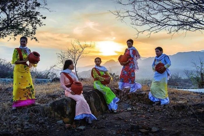 Gốm Bàu Trúc nói riêng và văn hóa Chăm nói chung từ lâu đã trở thành sản phẩm du lịch hấp dẫn du khách trong và ngoài nước