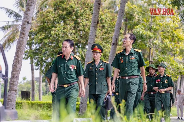 Những CCB K3 Tam Đảo trở về Thành cổ Quảng Trị thăm lại nơi mình từng chiến đấu sau 54 năm