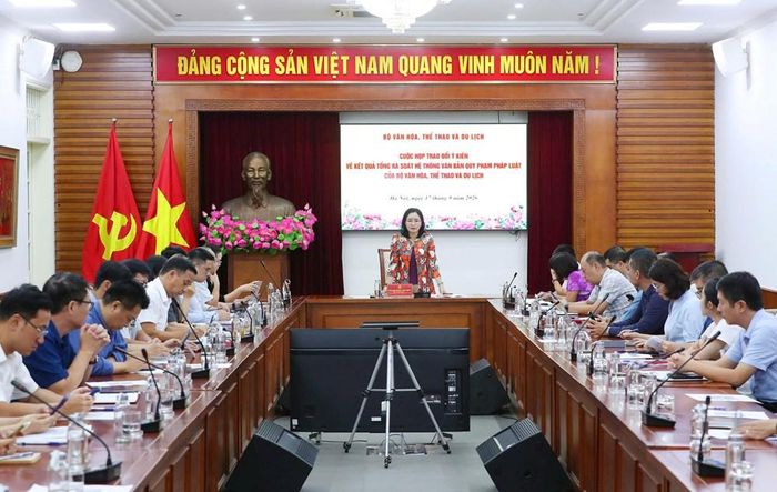 Quang cảnh buổi làm việc