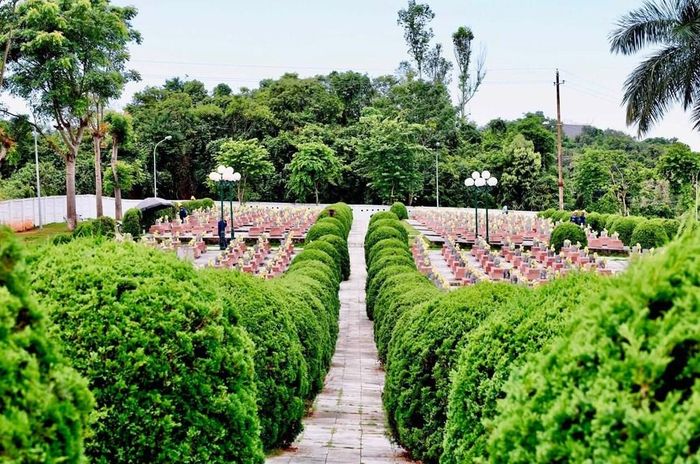 Nghĩa trang liệt sĩ Tông Khao hiện là nơi an nghỉ của 2.978 liệt sĩ đến từ nhiều miền quê trên cả nước