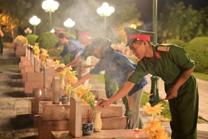 Nghĩa trang liệt sĩ Tông Khao là "địa chỉ đỏ" giáo dục truyền thống yêu nước và đạo lý “Uống nước nhớ nguồn” cho các thế hệ. Ảnh: Sở VHTTDL Điện Biên