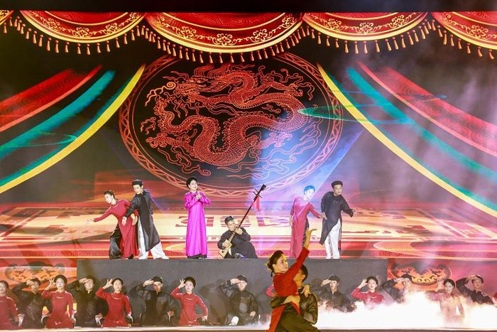  Biểu diễn nghệ thuật tại lễ khai mạc Festival Thăng Long - Hà Nội 2026. Ảnh: Khánh Hoà - TTXVN 