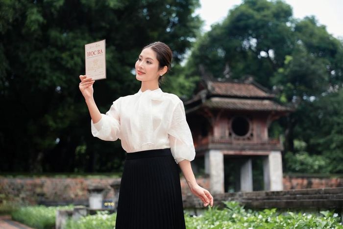 Diễn viên Ngọc Anh tham gia trải nghiệm