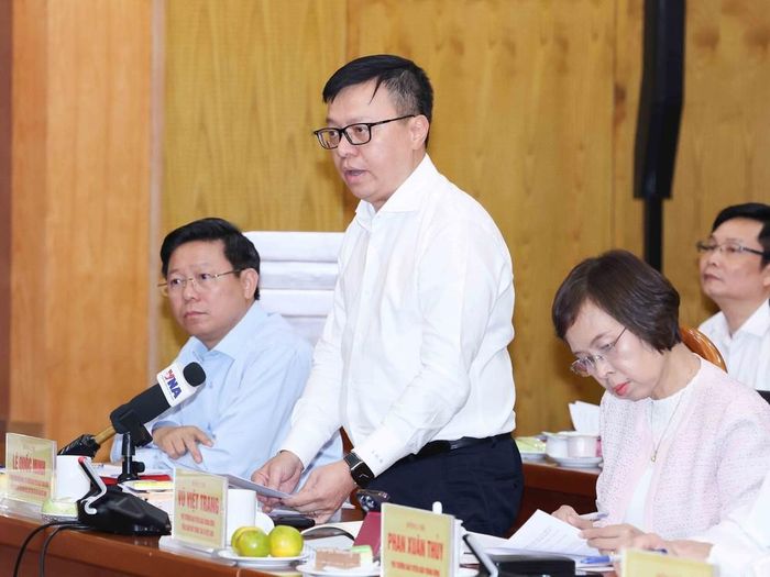 Đồng chí Lê Quốc Minh, Uỷ viên Trung ương Đảng, Phó Trưởng Ban Tuyên giáo Trung ương, Tổng Biên tập Báo Nhân Dân, Chủ tịch Hội Nhà báo Việt Nam phát biểu tại buổi làm việc. Ảnh: Phương Hoa - TTXVN