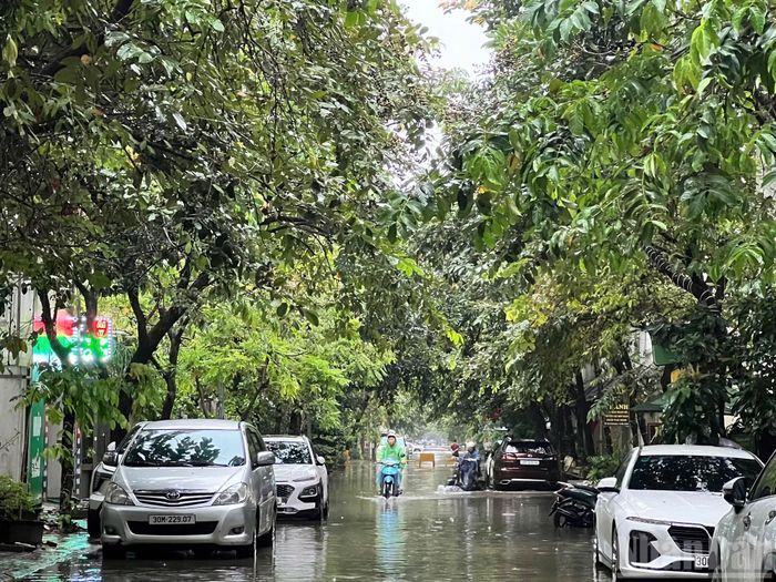 Khu vực Nam An Khánh vốn là "điểm đen" của tình trạng ngập úng mỗi khi mưa lớn kéo dài. Ảnh: THẾ ĐẠI