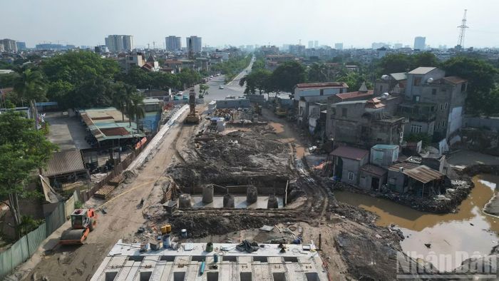 Việc xây dựng cầu mới được kỳ vọng góp phần nâng cao năng lực vận tải đường bộ, đường sắt và đường thủy qua khu vực sông Đuống.