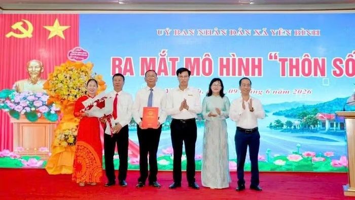 Ra mắt mô hình “Thôn số” tại Thôn 6, xã Yên Bình, tỉnh Lào Cai. (Ảnh: THANH SƠN)
